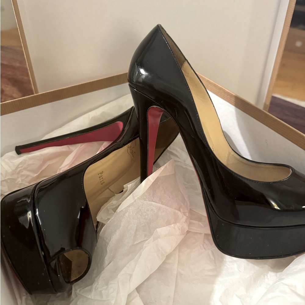 Louboutin Lady Peep
